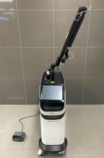 Laseroptek PicoLo Premium Laser System For Sale